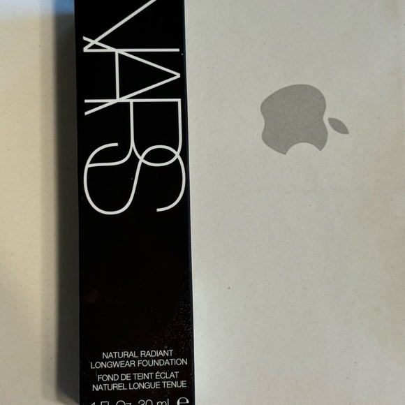 NWT NARS Natural Radiant Yukon Longwear Foundation - Picture 2 of 10